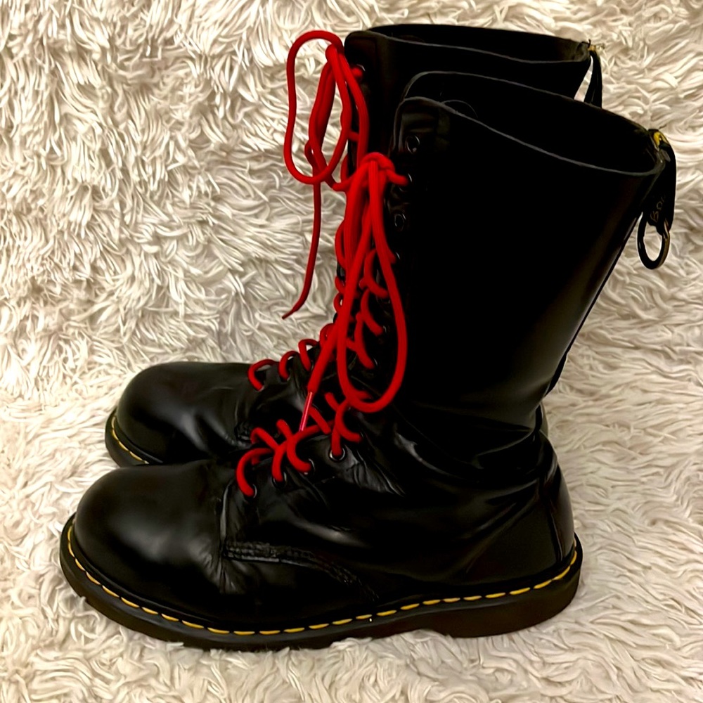 Mens Dr Marten’s black boots! Size 12